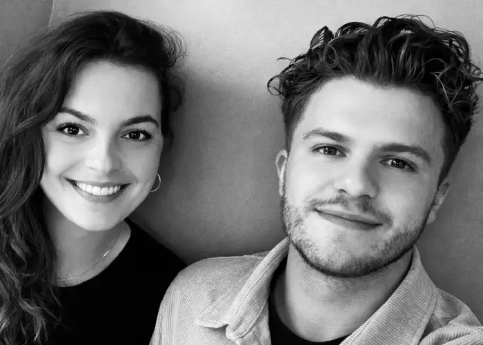 Équipe professionnelle du Salon Tomás à Fargues Saint Hilaire, prête à vous accueillir